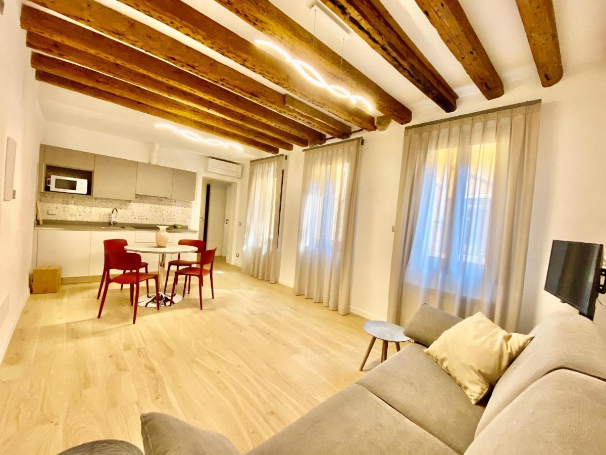 Apartahotel House New Wi Fi Island Venecia